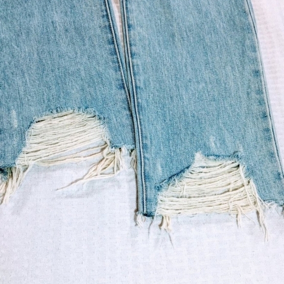 LOVERS + FRIENDS High-Rise Tapered Distressed Jeans in Siena Size 26 - Picture 7 of 16